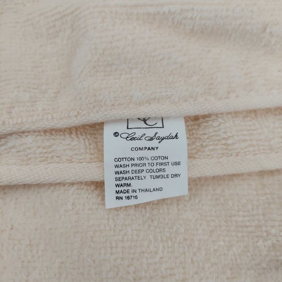 Cecil Saydah Christmas Santa Hand Towels Bathroom Kitchen Beige Neutral Set Of 2 - Picture 3 of 6